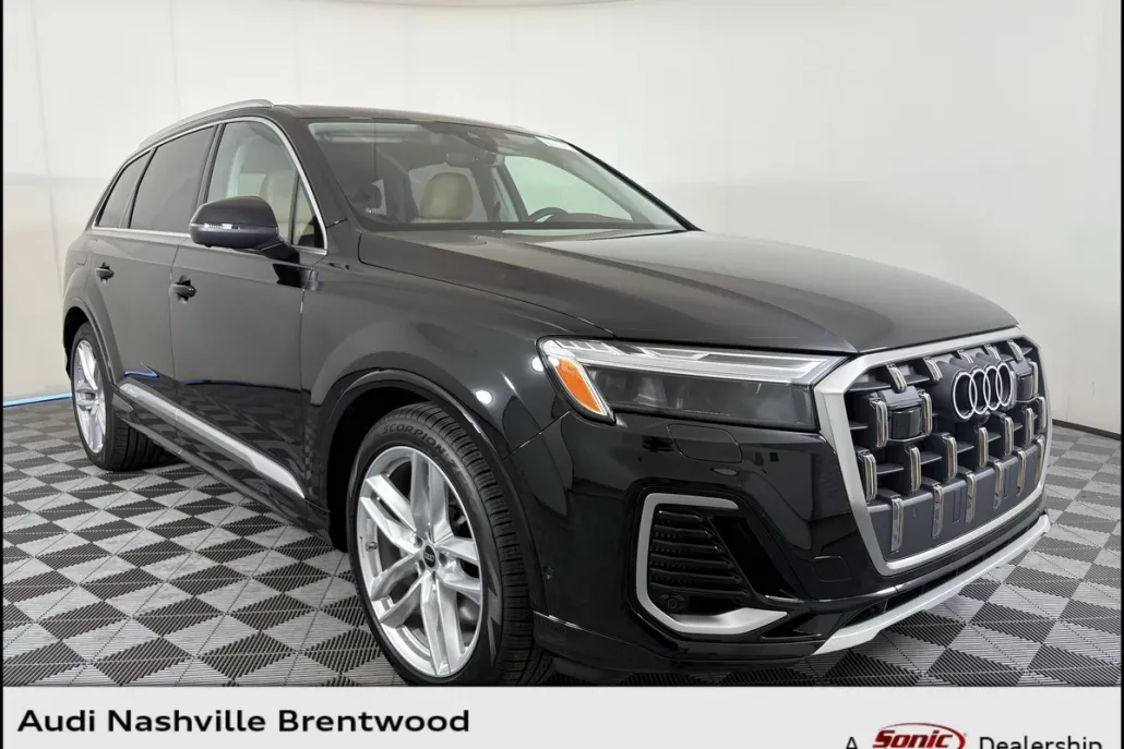 2025 Audi Q7 55 Premium Plus photo 1
