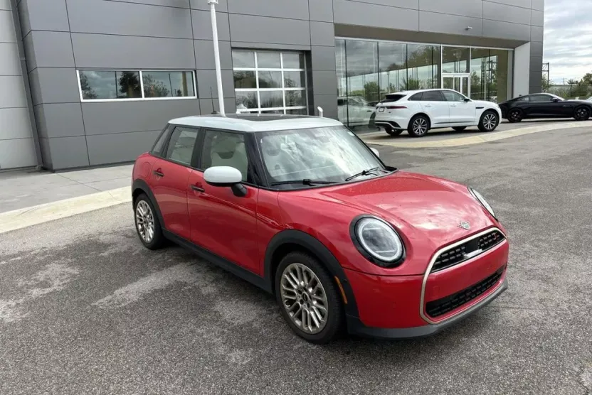 2025 Mini Cooper Hardtop S photo 1