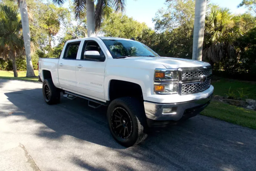 2015 Chevrolet Silverado 1500 photo 1