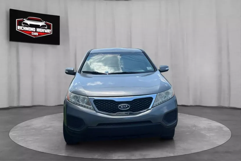 2013 Kia Sorento LX photo 1