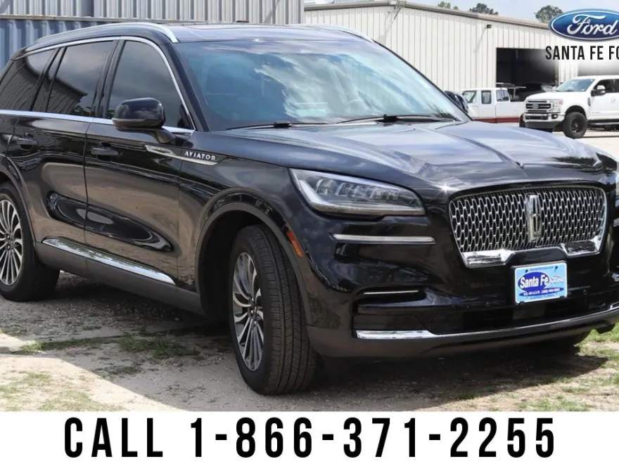 2023 Lincoln Aviator Standard photo 1