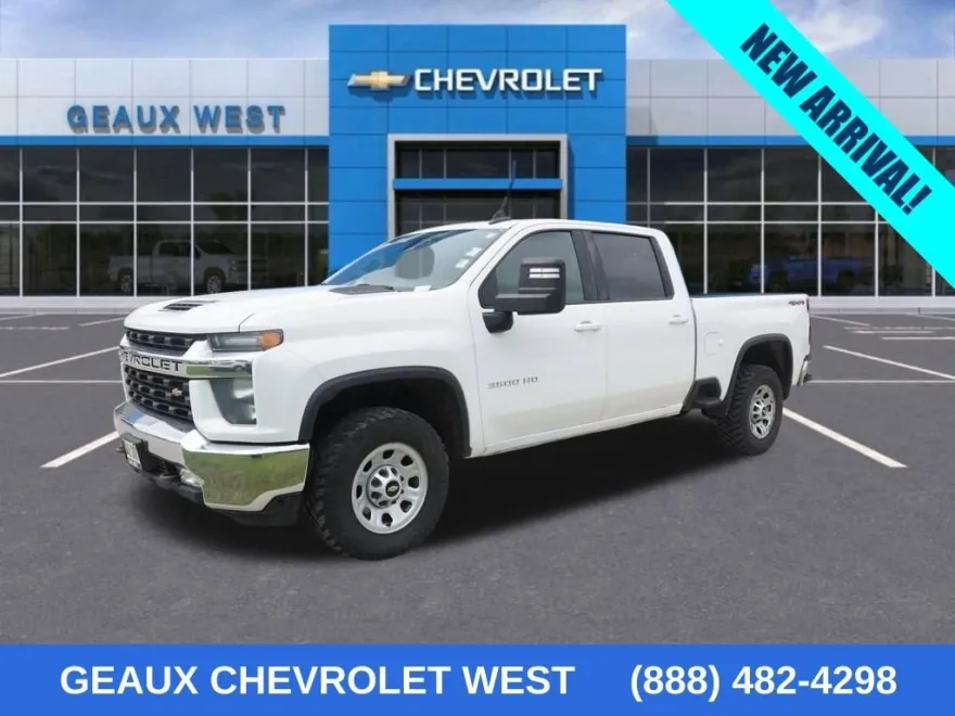 2022 Chevrolet Silverado 3500HD LT photo 1