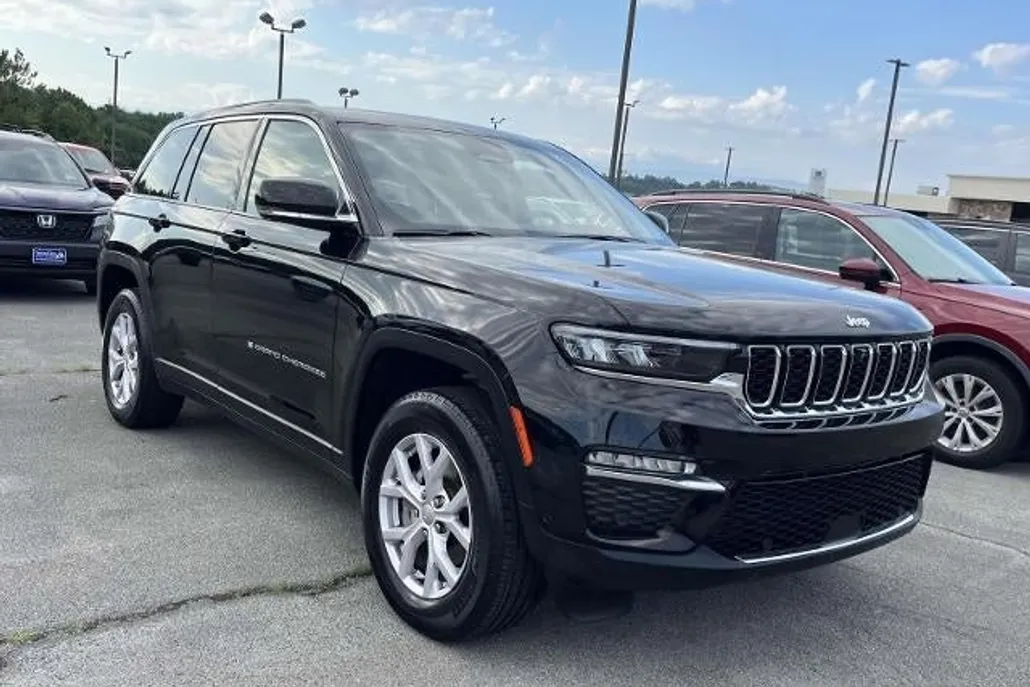 2022 Jeep Grand Cherokee Limited photo 1