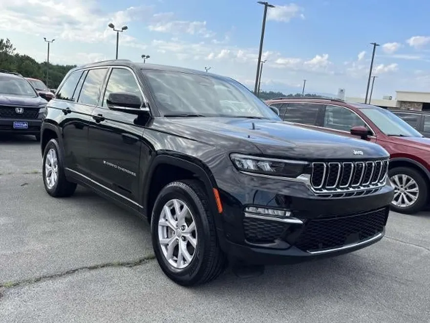 2022 Jeep Grand Cherokee Limited photo 1