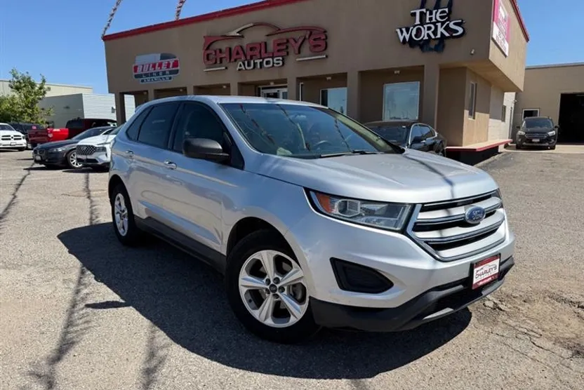 2017 Ford Edge SE photo 1