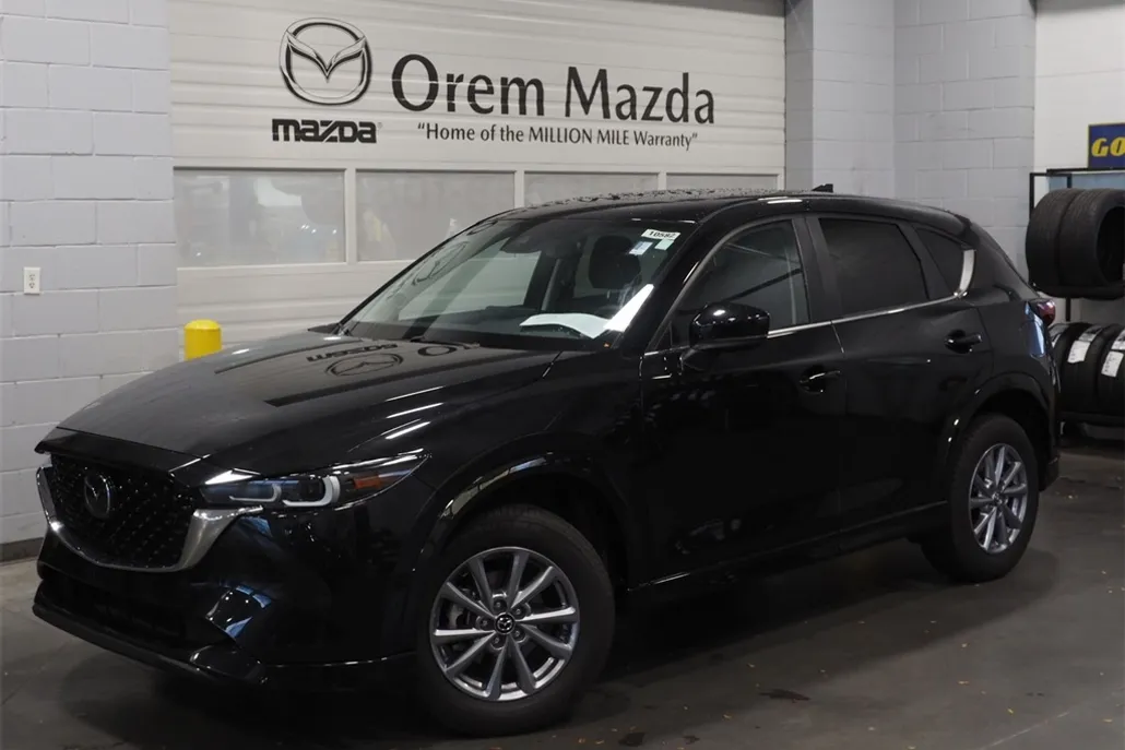 2025 Mazda CX-5 2.5 S Preferred photo 1