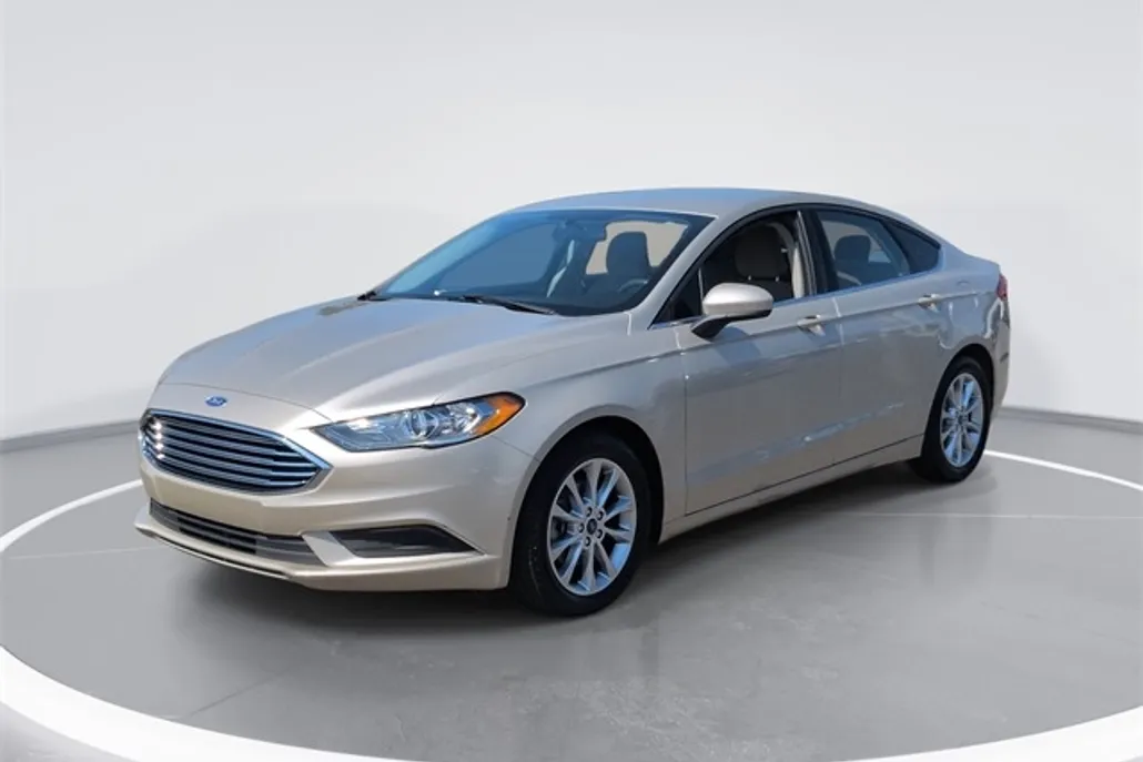 2017 Ford Fusion SE photo 1