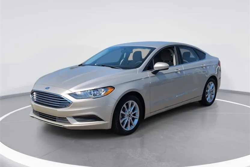 2017 Ford Fusion SE photo 1