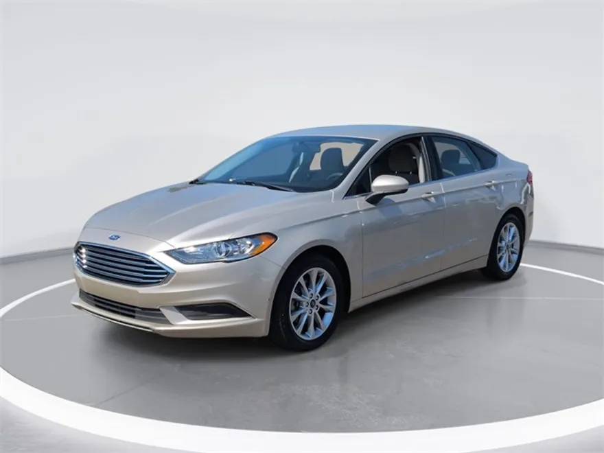 2017 Ford Fusion SE photo 1