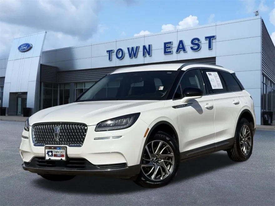 2021 Lincoln Corsair Standard photo 1