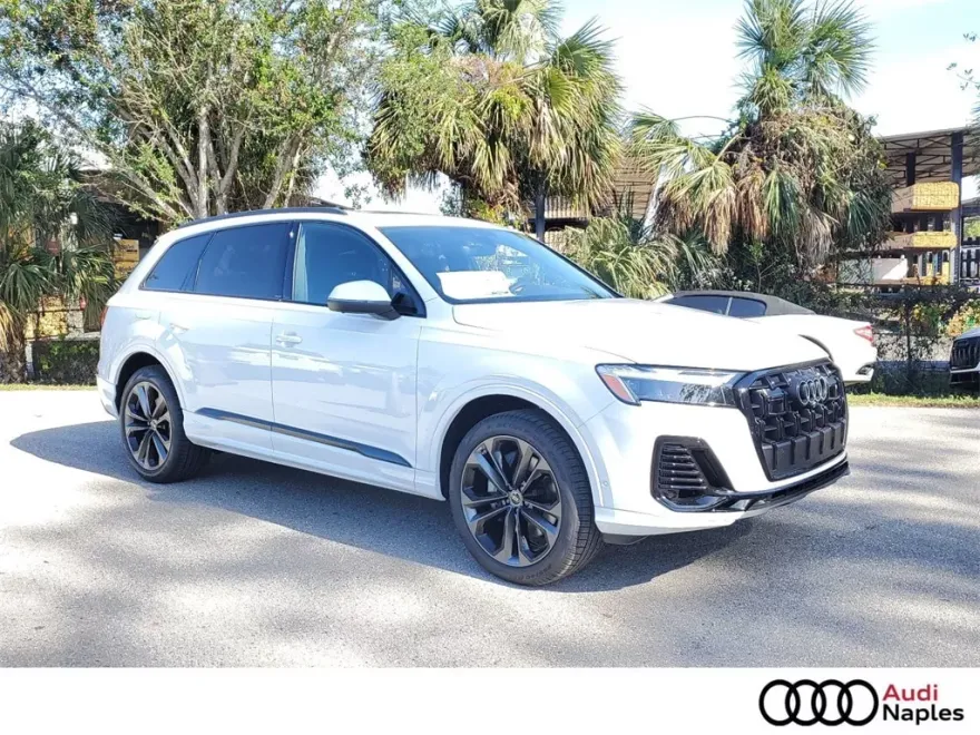 2025 Audi Q7 55 Premium Plus photo 1