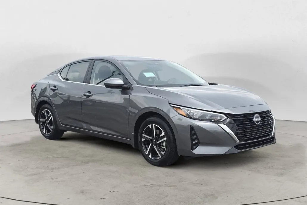 2025 Nissan Sentra SV photo 1