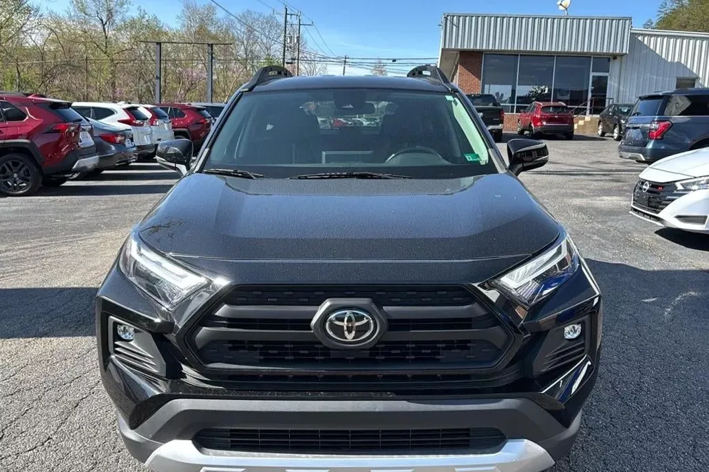 2022 Toyota RAV4 Adventure photo 1