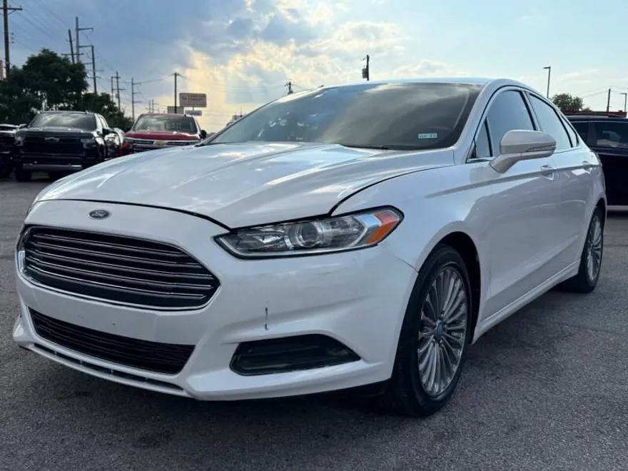 2013 Ford Fusion Titanium photo 1