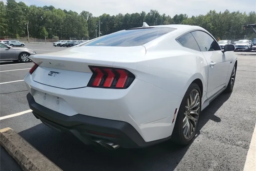 2024 Ford Mustang GT Premium photo 1