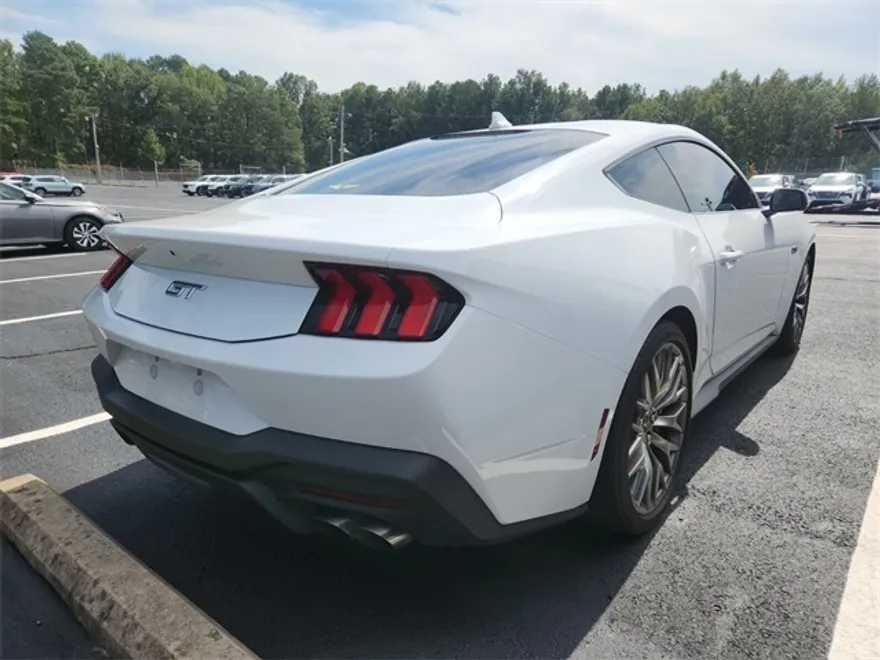 2024 Ford Mustang GT Premium photo 1