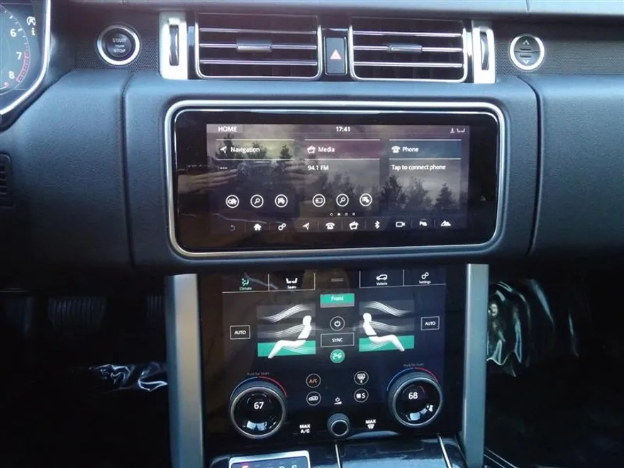 2018 Land Rover Range Rover HSE photo 18