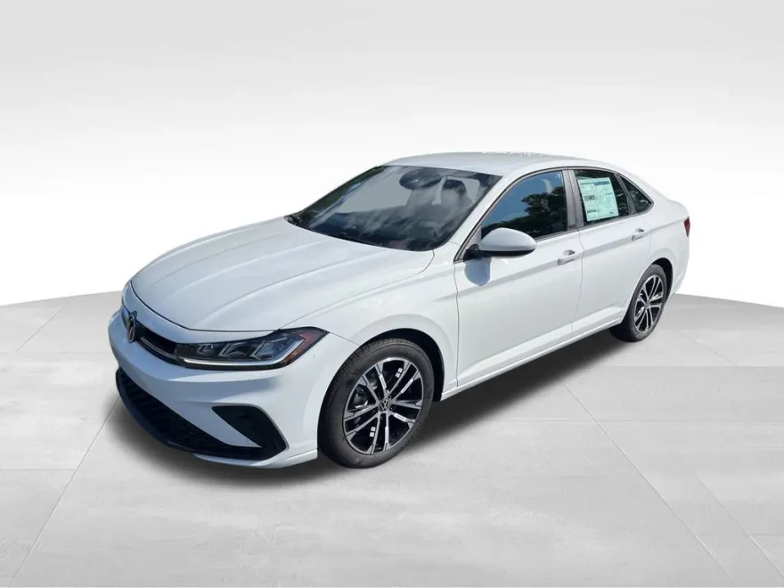 2026 Volkswagen Jetta Sport photo 1
