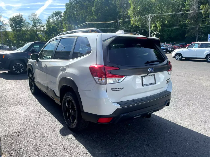 2022 Subaru Forester Sport photo 1