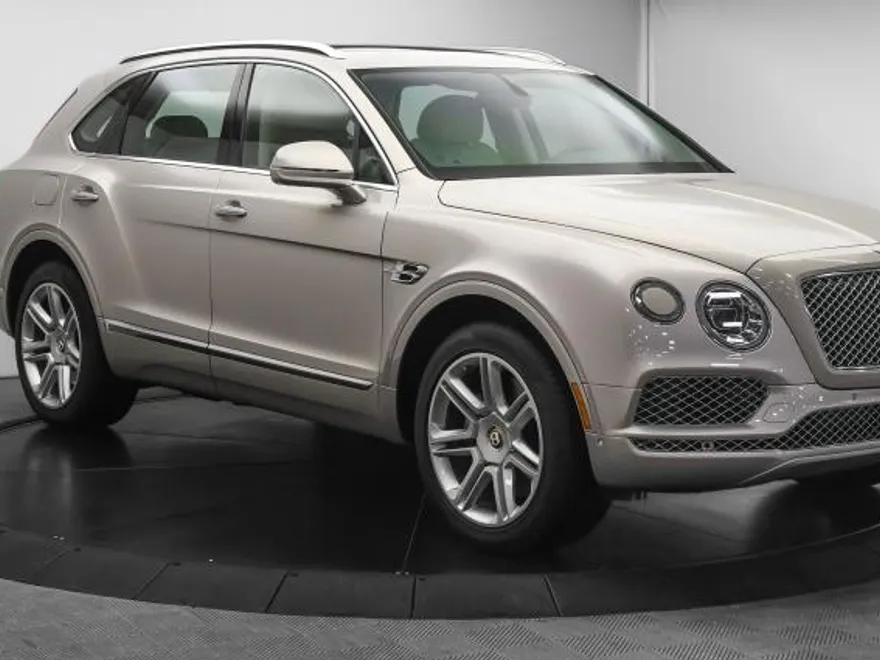 2021 Bentley Bentayga V8 photo 1