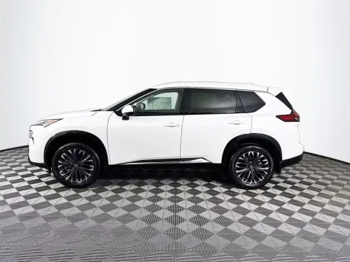 2025 Nissan Rogue Platinum photo 4