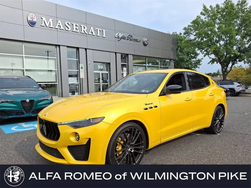2022 Maserati Levante Modena S photo 1