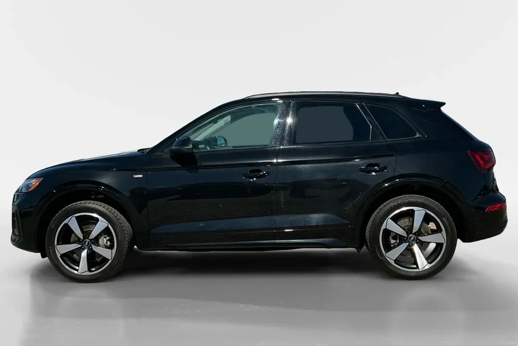 2022 Audi Q5 45 S line Premium photo 1