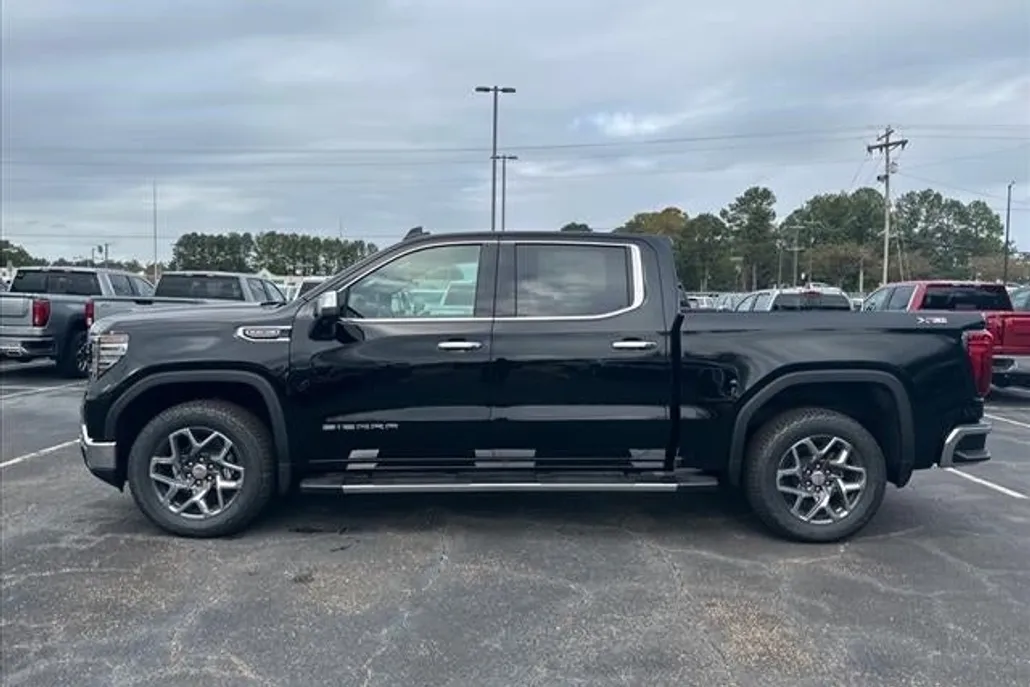 2025 Gmc Sierra 1500 SLT photo 1