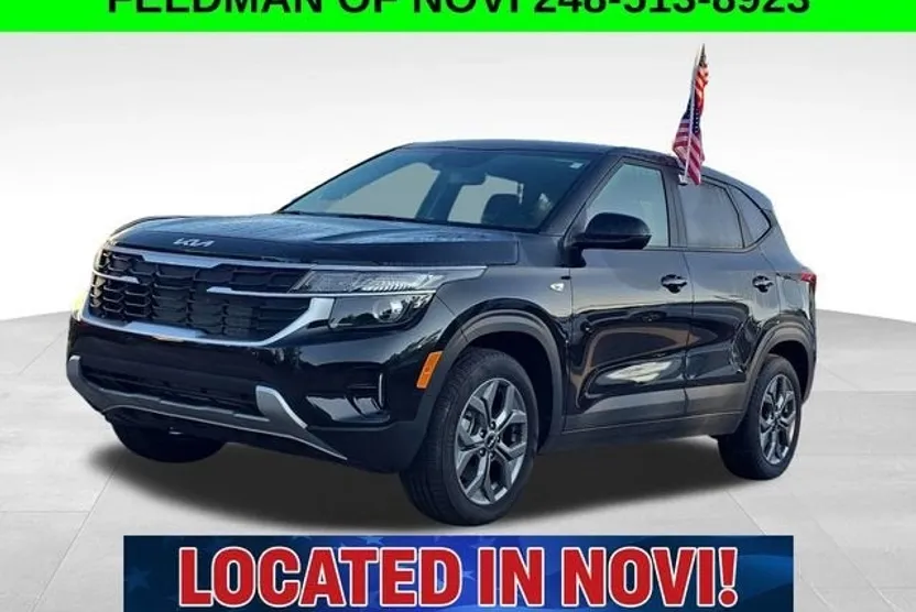 2024 Kia Seltos LX photo 1