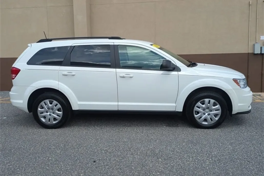 2020 Dodge Journey SE Value photo 1