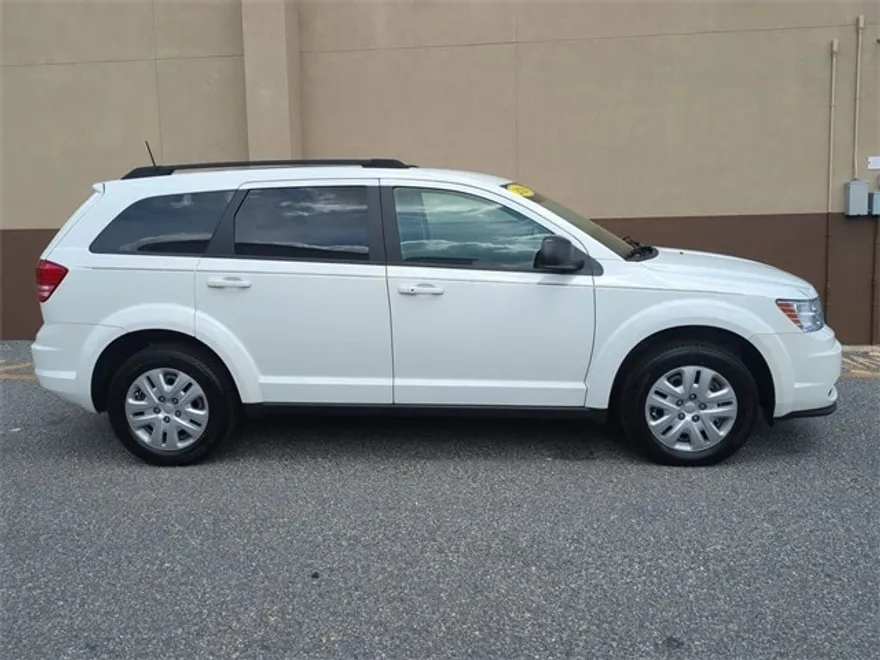 2020 Dodge Journey SE Value photo 1