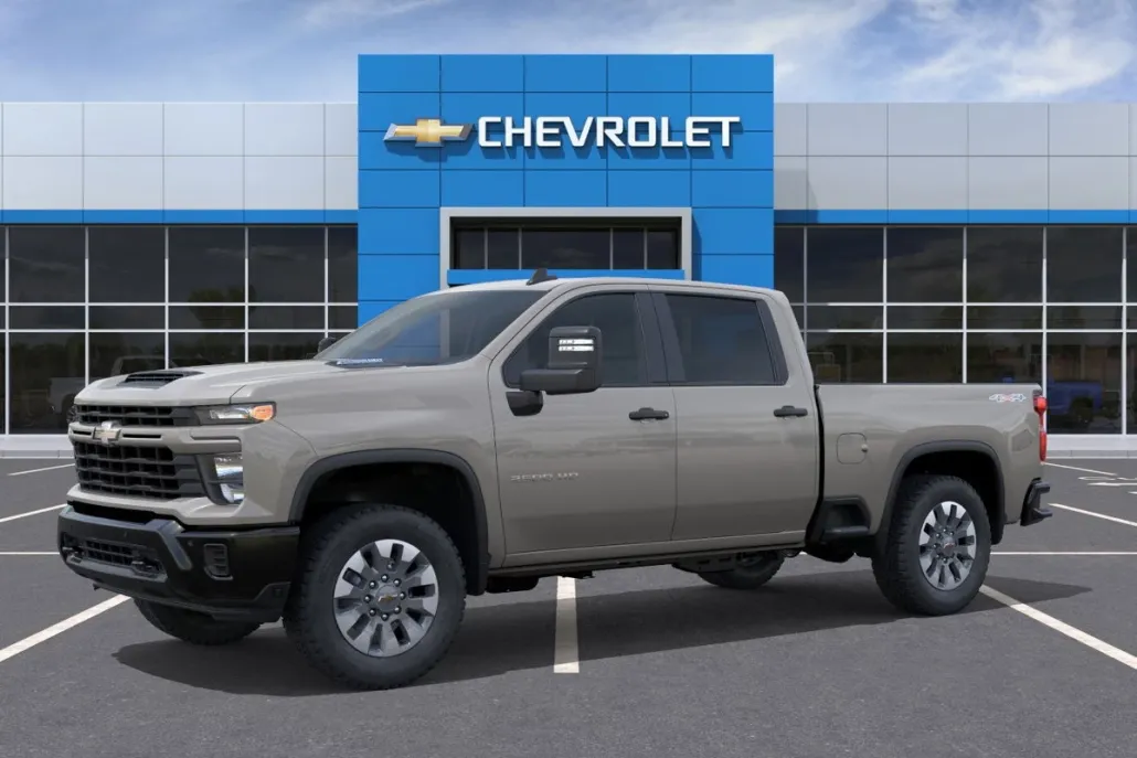 2026 Chevrolet Silverado Custom photo 1