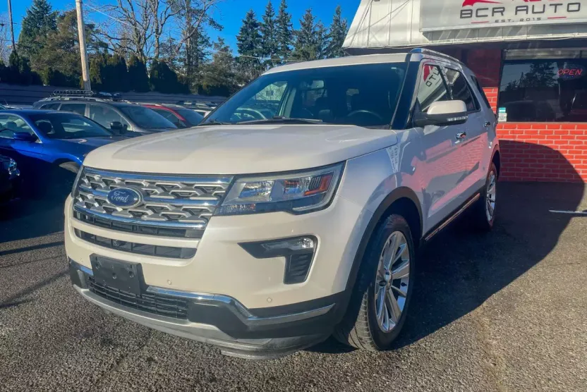 2018 Ford Explorer Limited Sport photo 1