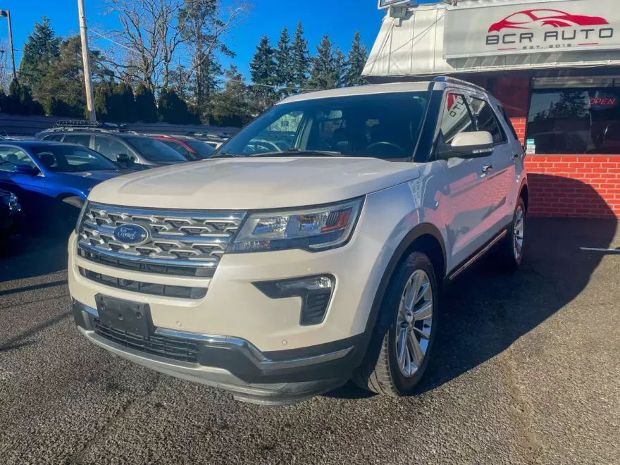 2018 Ford Explorer Limited Sport photo 1