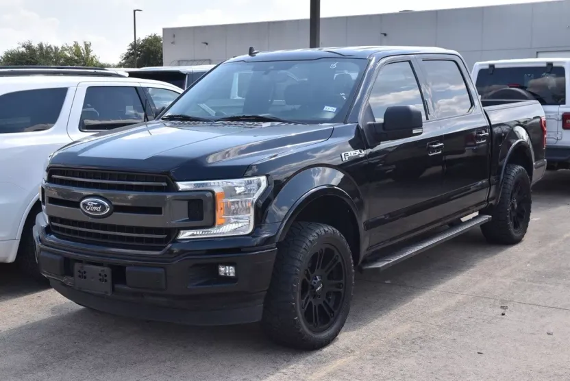 2019 Ford F-150 XLT photo 1