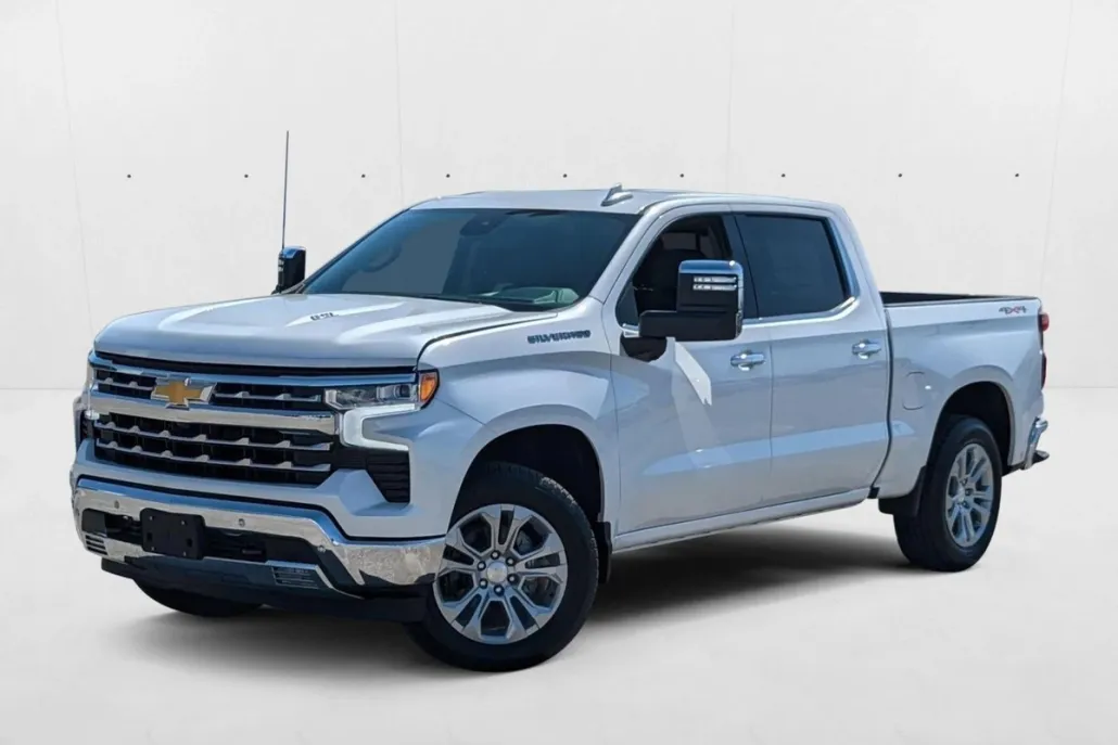 2024 Chevrolet Silverado 1500 LTZ photo 1