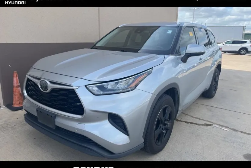 2020 Toyota Highlander L photo 1