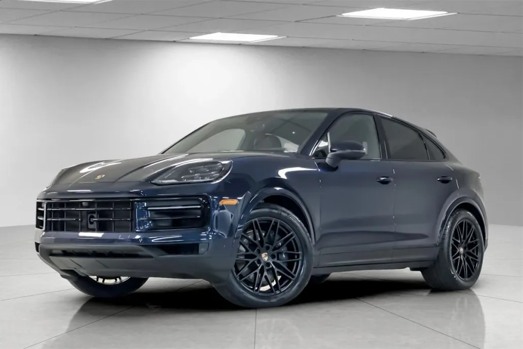 2025 Porsche Cayenne Coupe photo 1