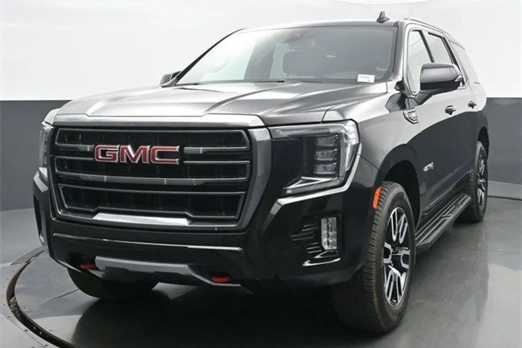 2021 Gmc Yukon AT4 photo 1