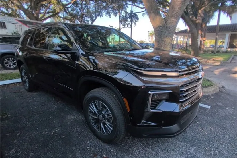 2026 Chevrolet Traverse photo 1