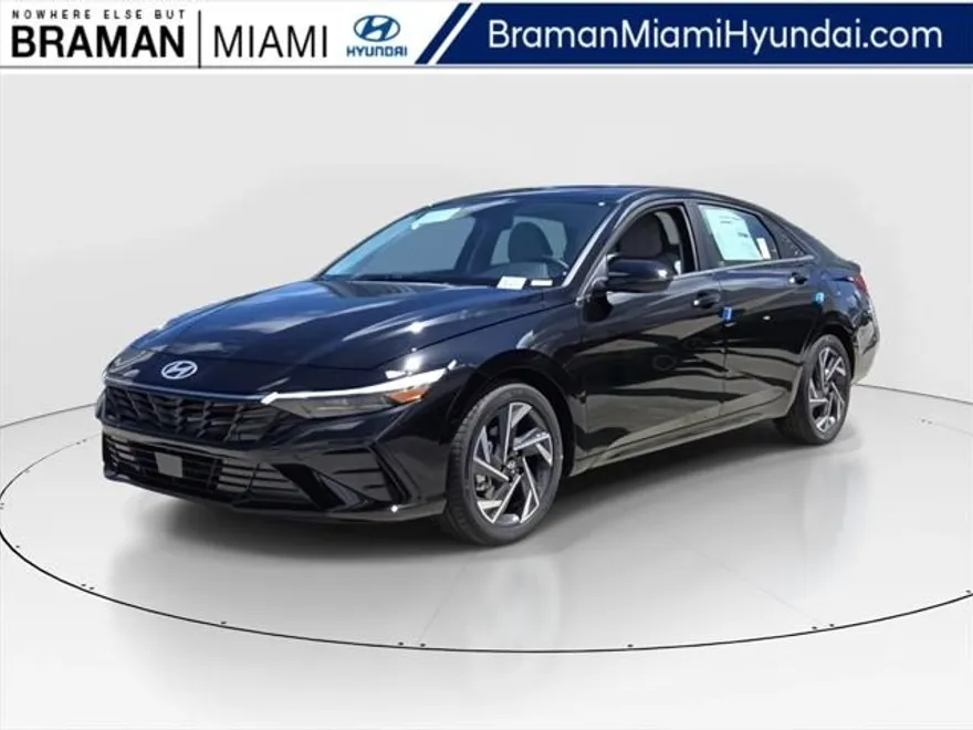 2025 Hyundai Elantra SEL Convenience photo 1