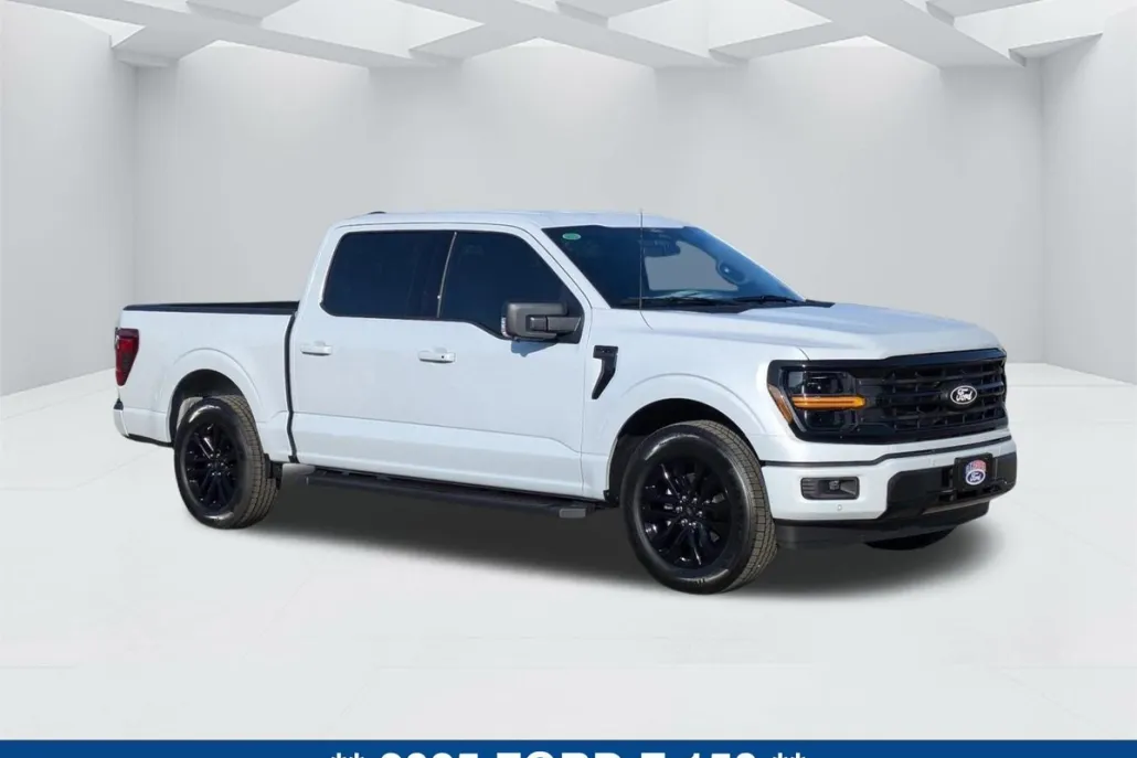 2025 Ford F-150 XLT photo 1