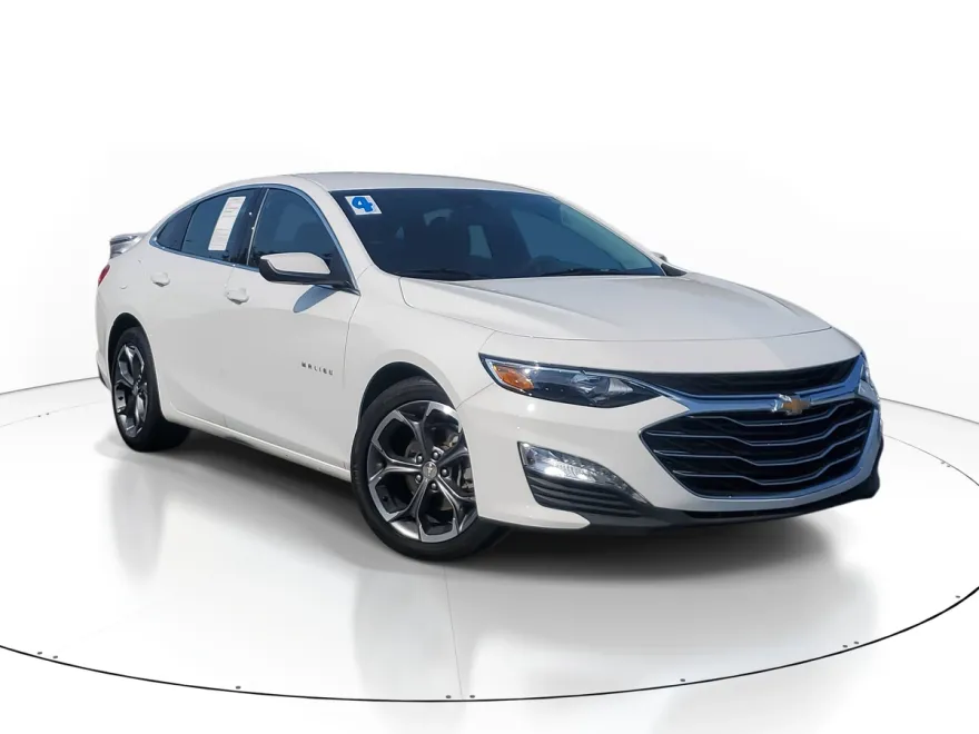 2024 Chevrolet Malibu 1LT photo 1