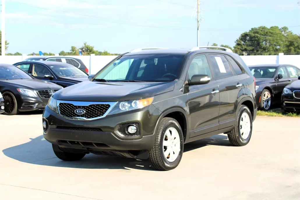 2011 Kia Sorento LX photo 1