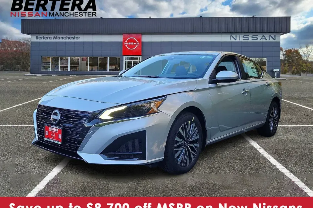 2025 Nissan Altima SV photo 1