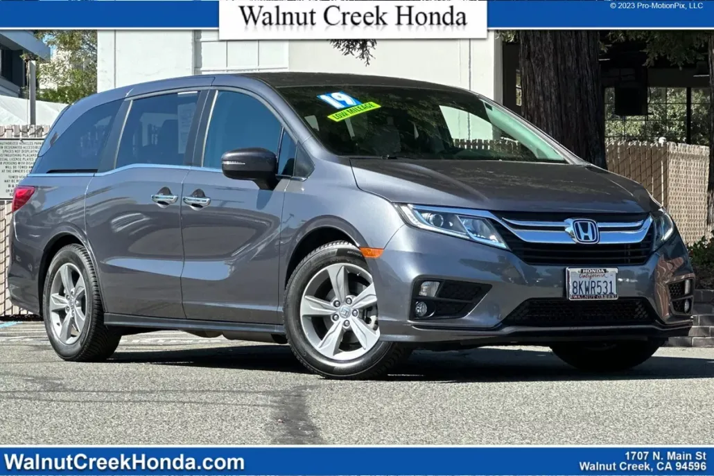 2019 Honda Odyssey EX photo 1