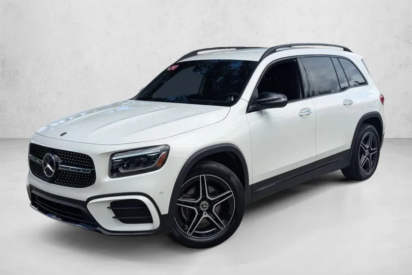 2025 Mercedes Benz GLB 250 photo 1