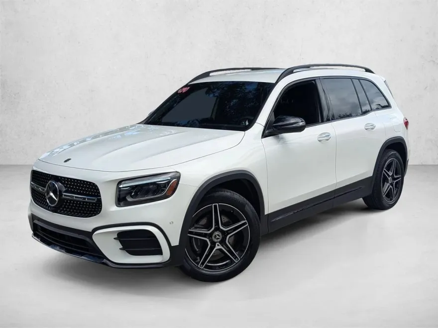 2025 Mercedes Benz GLB 250 photo 1