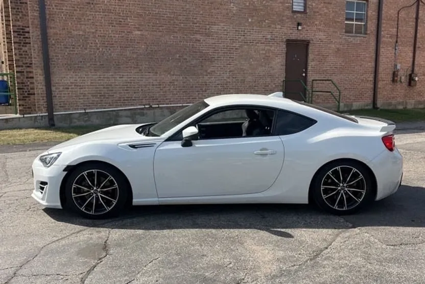 2017 Subaru BRZ Limited photo 1
