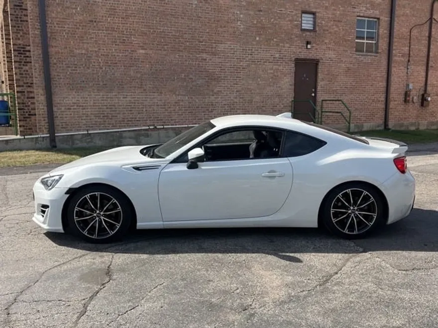 2017 Subaru BRZ Limited photo 1